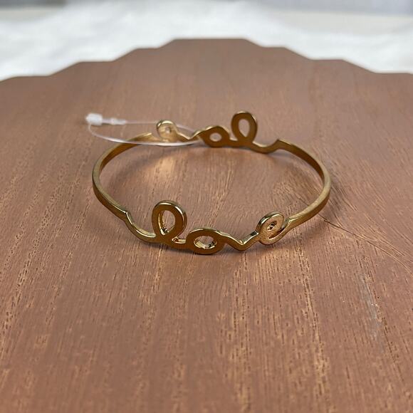 💕 NWOT Gold Tone LOVE Cursive Bangle Bracelet Size OS One Size - Picture 8 of 16